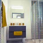 Nyaraló Agathos *